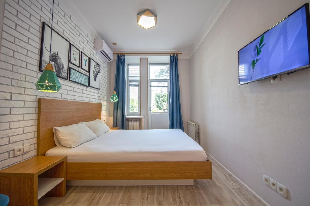 Design Apartments On Velyka Vasylkivska 42 Kiev Eksteriør bilde